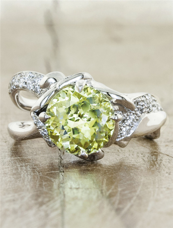 35 Classic Elegance Engagement Rings from Ken & Dana Design 17 Vintage Engagement Rings for Women from Ken & Dana Design 29