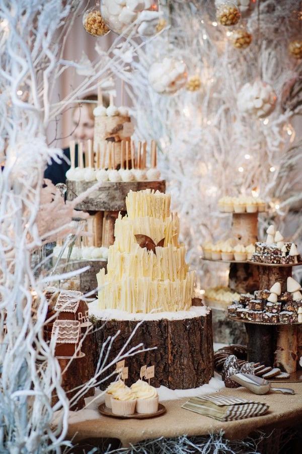Winter woodland snow themed wedding cake