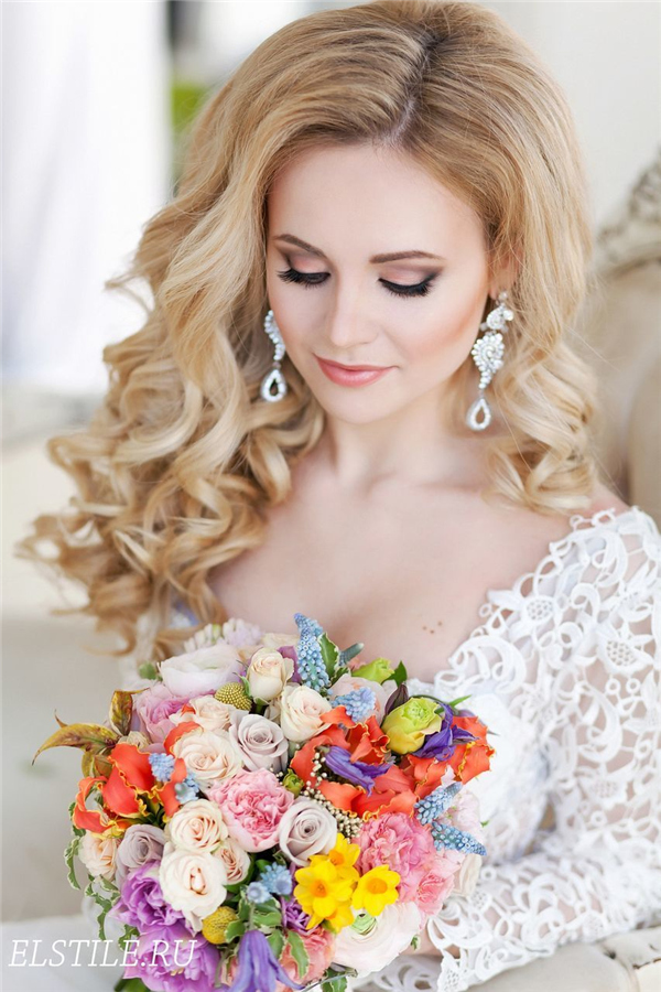 blond side-part long bridal hairstyle for long hair