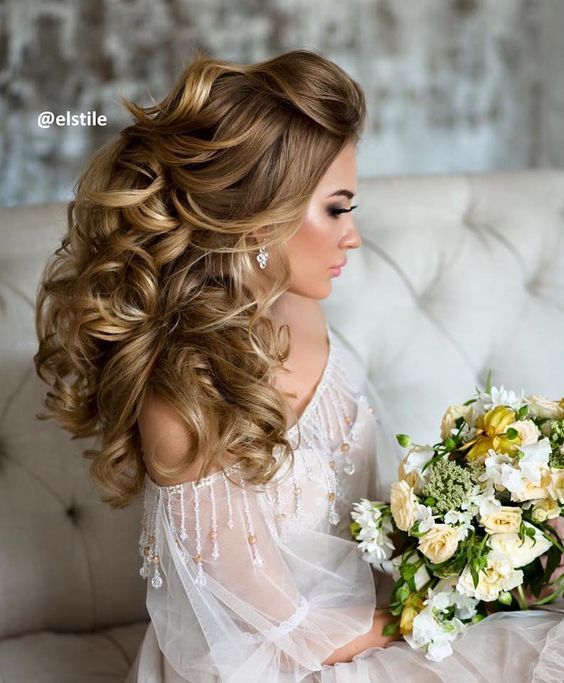 down wedding hairstyle idea via Elstile