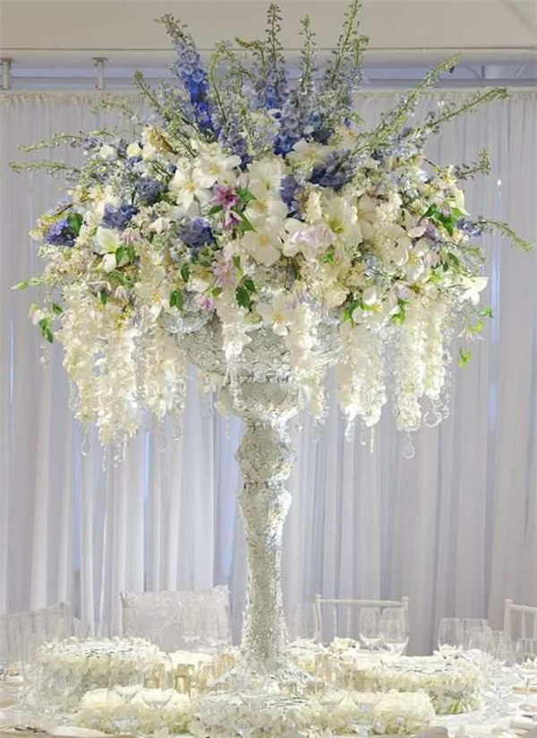 elegant wedding centerpiece design