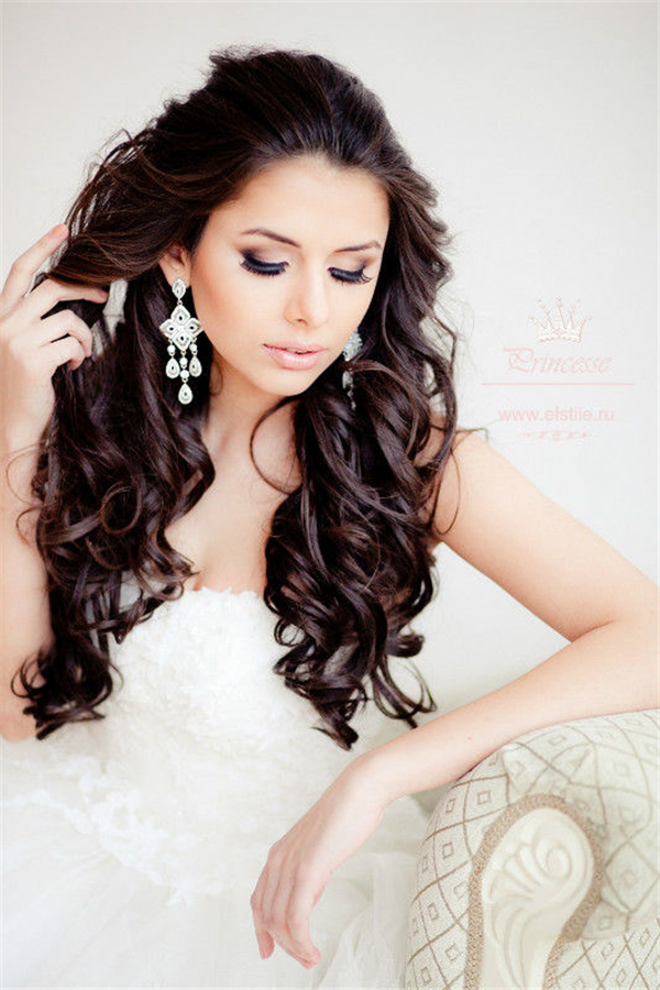 half up half down losse curly wedding hairstyle