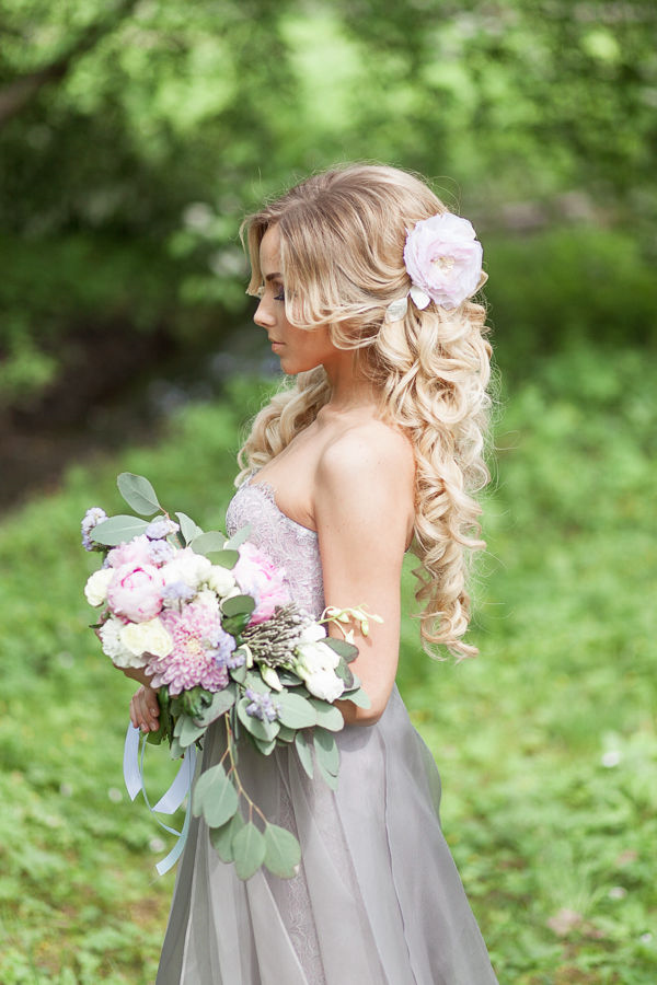 long bridal hairstyles with flower