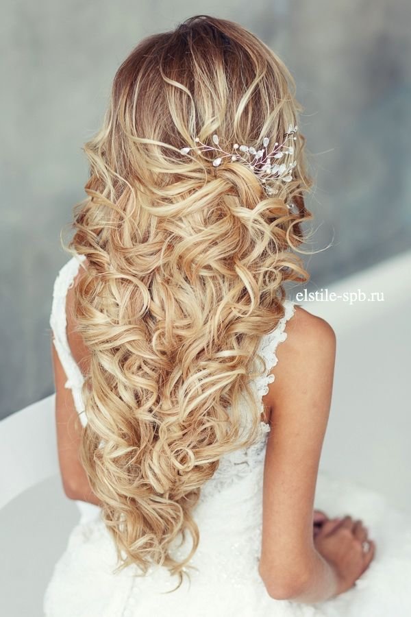 long loose wavy hairstyle for wedding
