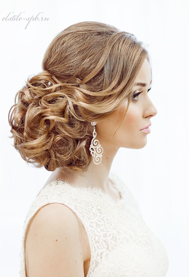 low wedding updo for bride