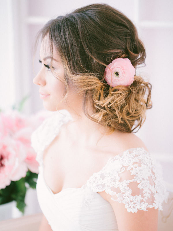 ombre wedding updo hairstyle with pink flower