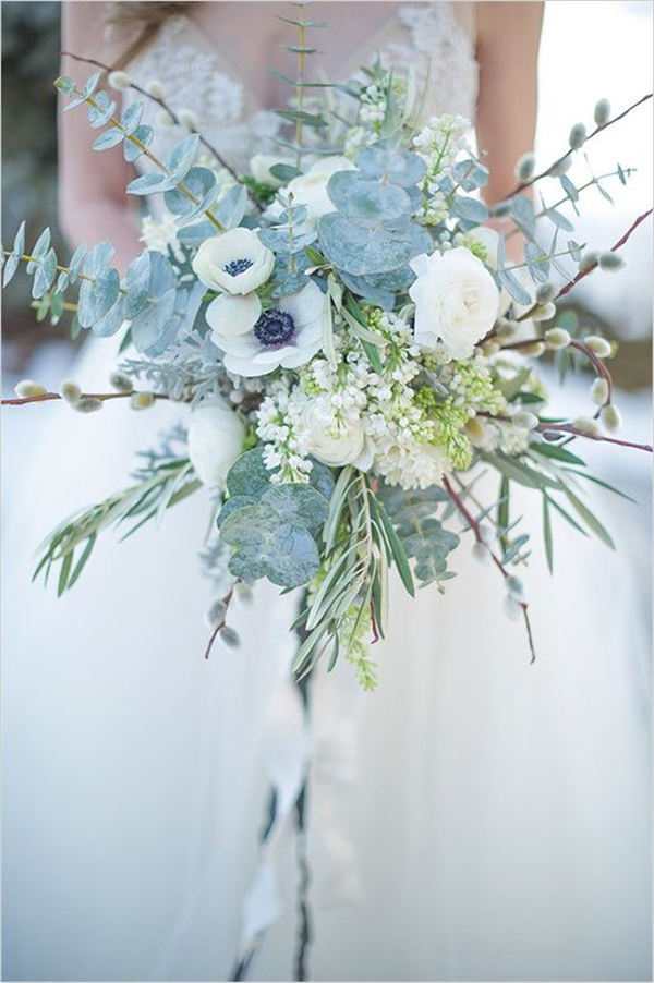 35 Amazing Winter Wedding Bouquets You'll Love 31