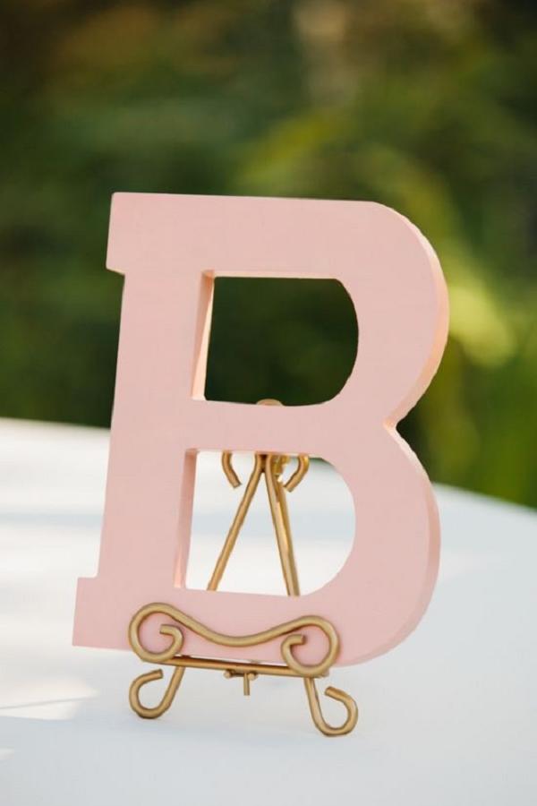 pink letter as wedding decor