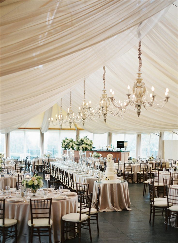 23 Elegant and Classic Champagne Wedding Ideas Deer 23 Elegant and Classic Champagne Wedding Ideas Deer