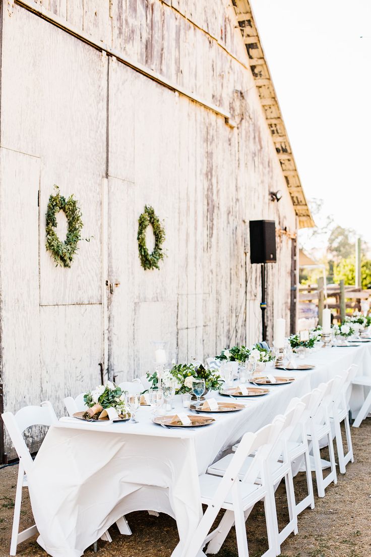 rustic white and green outdoor barn wedding table ideas
