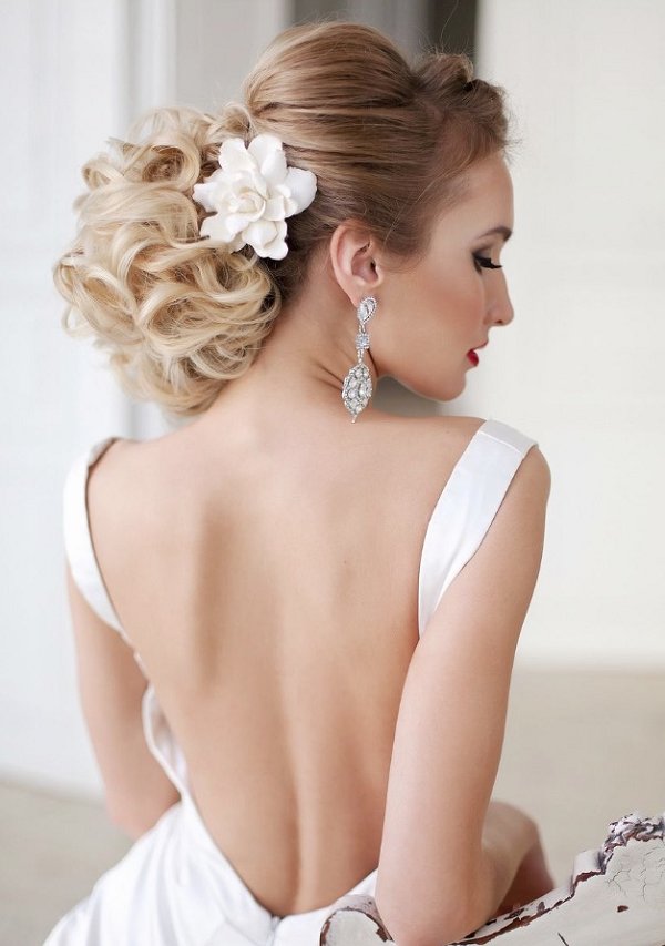 summer wedding updo hairstyle