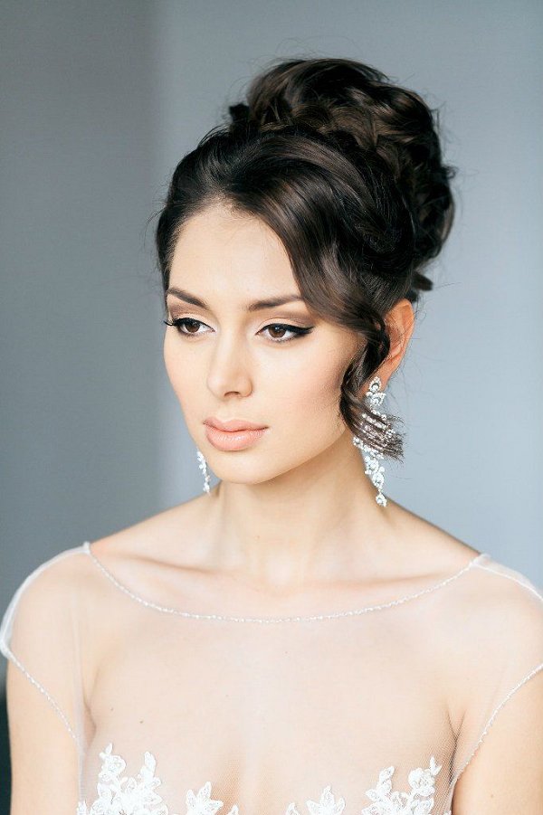wedding updo hairstyle for brides