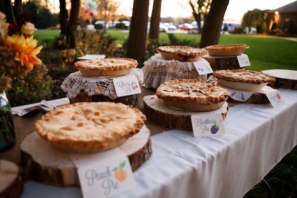 DIY Backyard Wedding Dessert Decor Ideas