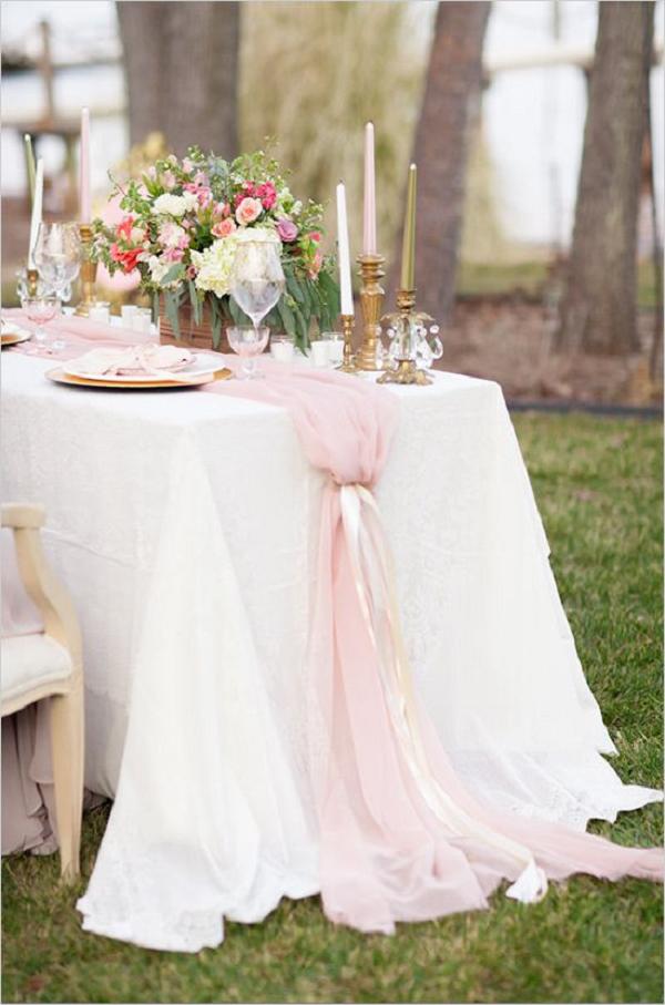 Pink, white, and gold table decor ideas