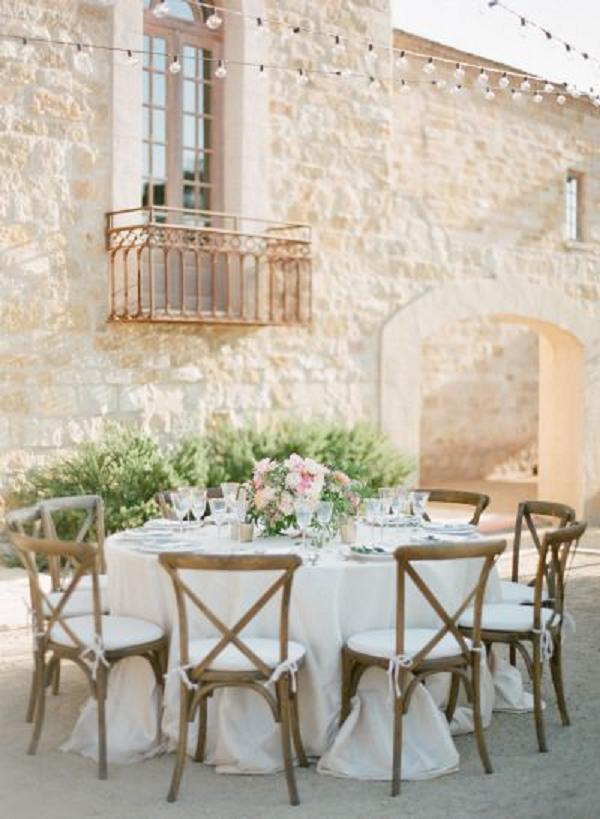 Romantic outdoor reception