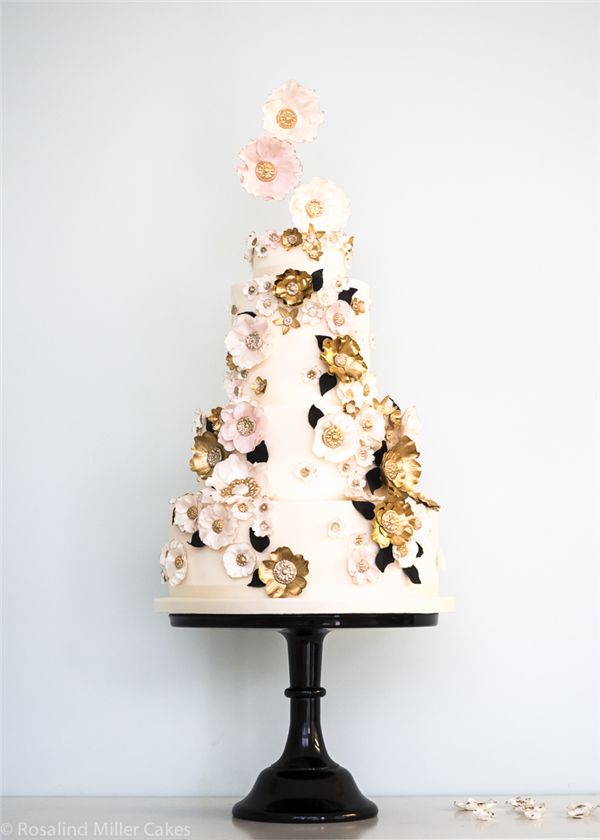 Rosalind Miller Sugar Flower Wedding Cake 11