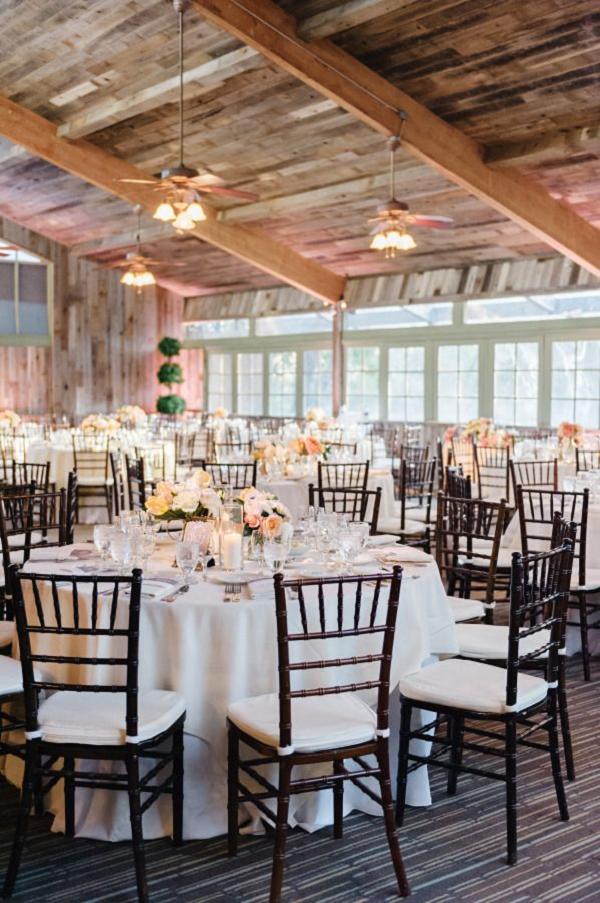 Rustic-chic ceremony decor