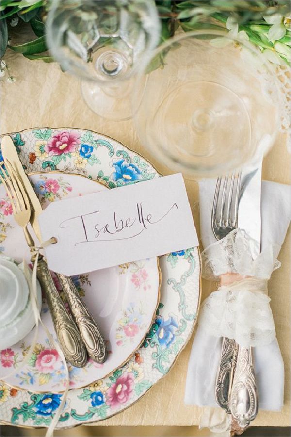 28 Vintage Wedding Ideas for Spring/ Summer Weddings 19 place card calligraphy wedding table decor