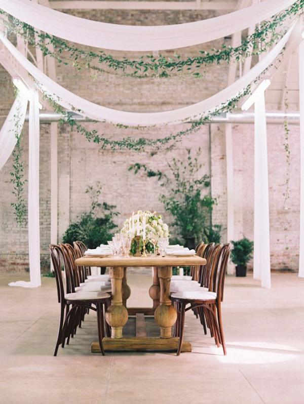 25 Wedding Reception Table Ideas That Will Wow Your Guests 23 pretty indoor wedding table decor ideas