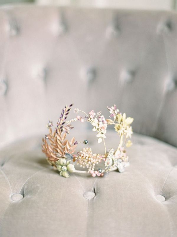 15 Wedding Hair Accessories Tiara That Will Drive You Crazy 14 printed wedding hair crown