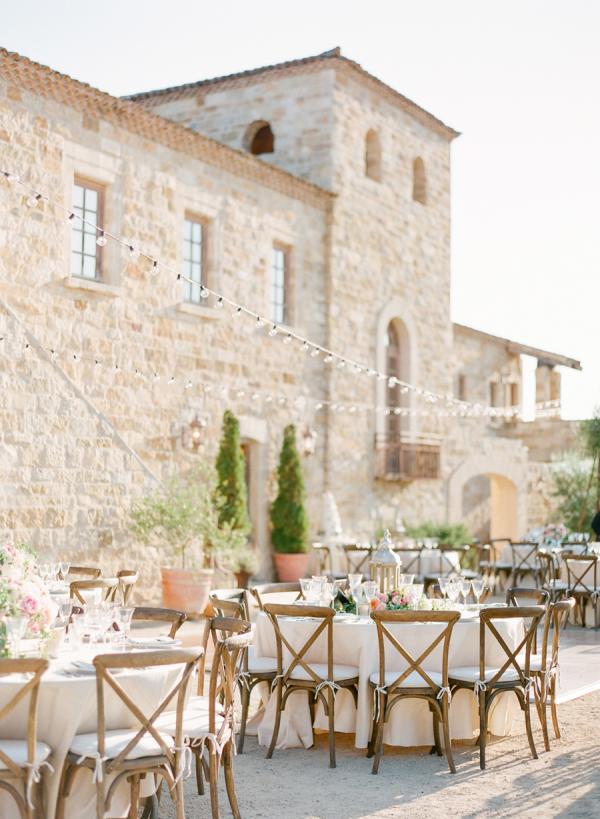 rustic blush outdoor wedding decor ideas