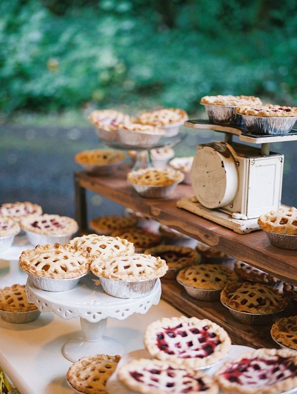 rustic pie wedding table dessert ideas