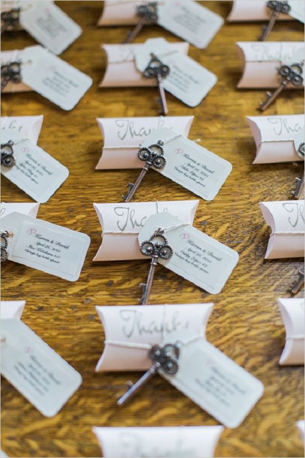 vintage keys wedding escort cards