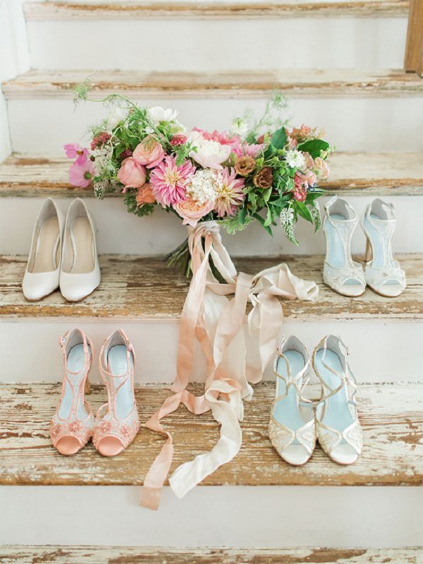 vintage lace wedding shoes