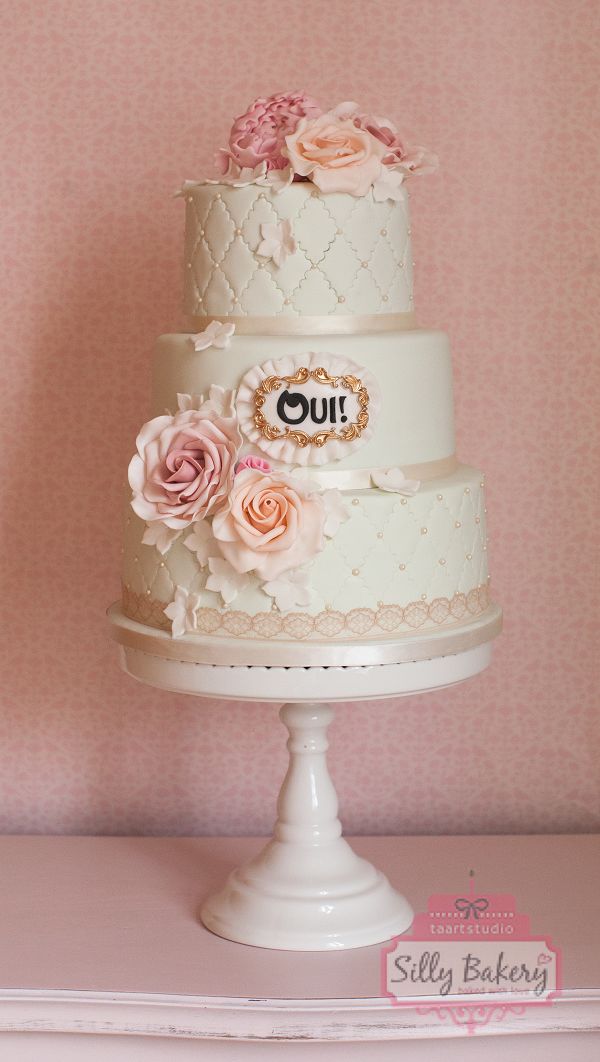 vintage mint and pink wedding cake