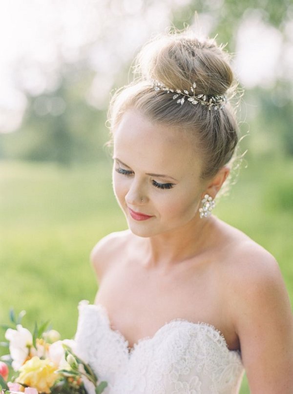 modern topknot bridal hairstyle for wedding