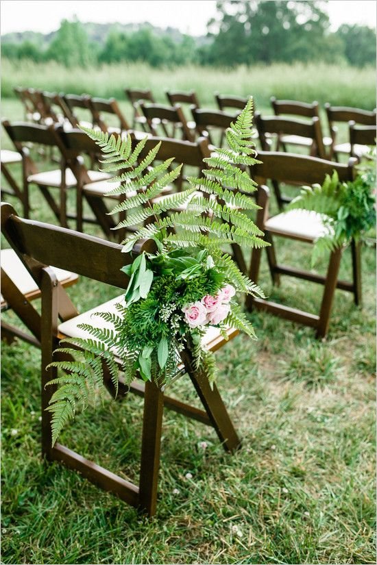 fern and rose aisle decor