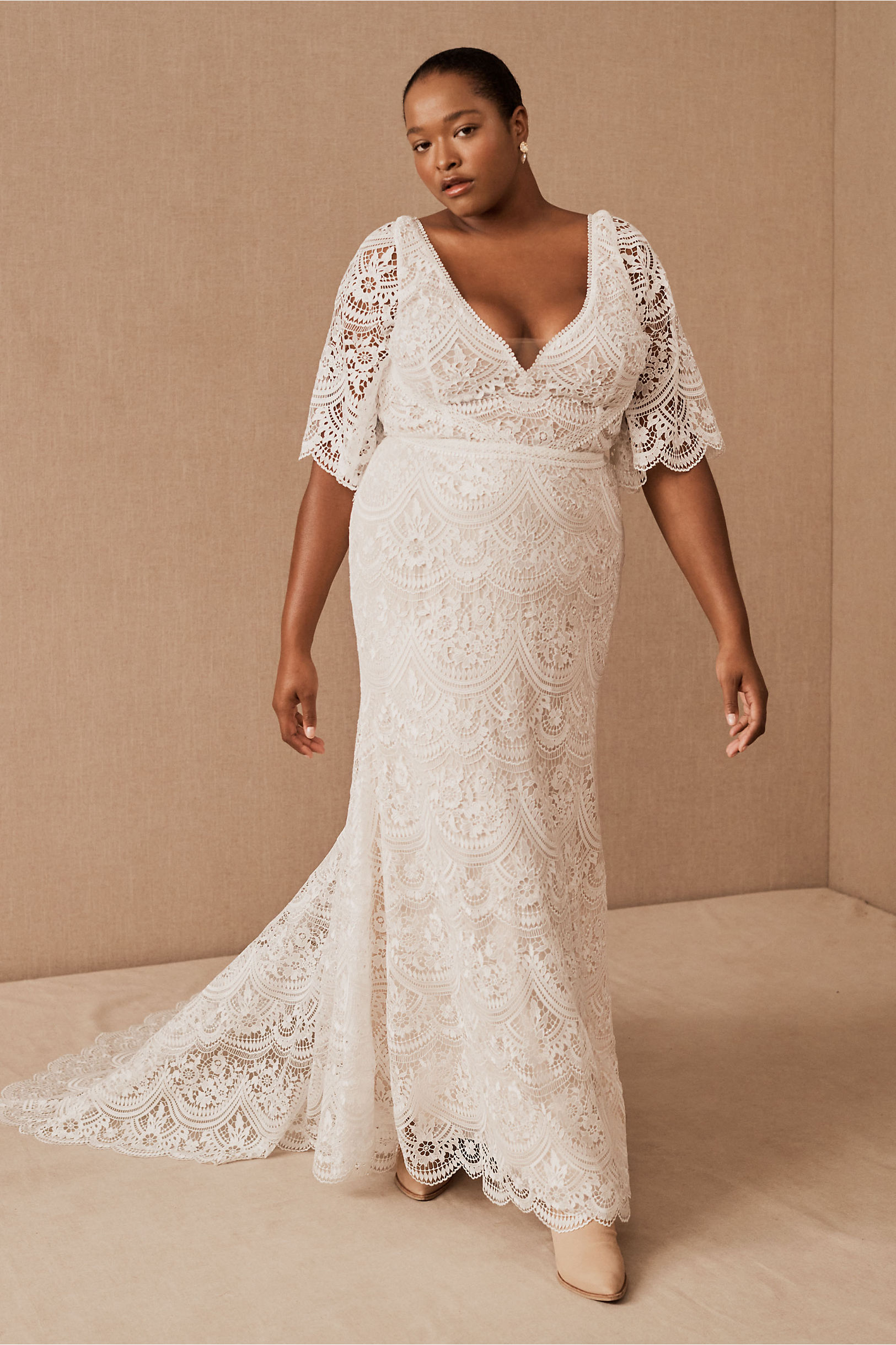 plus size lace boho wedding dress with sleeves