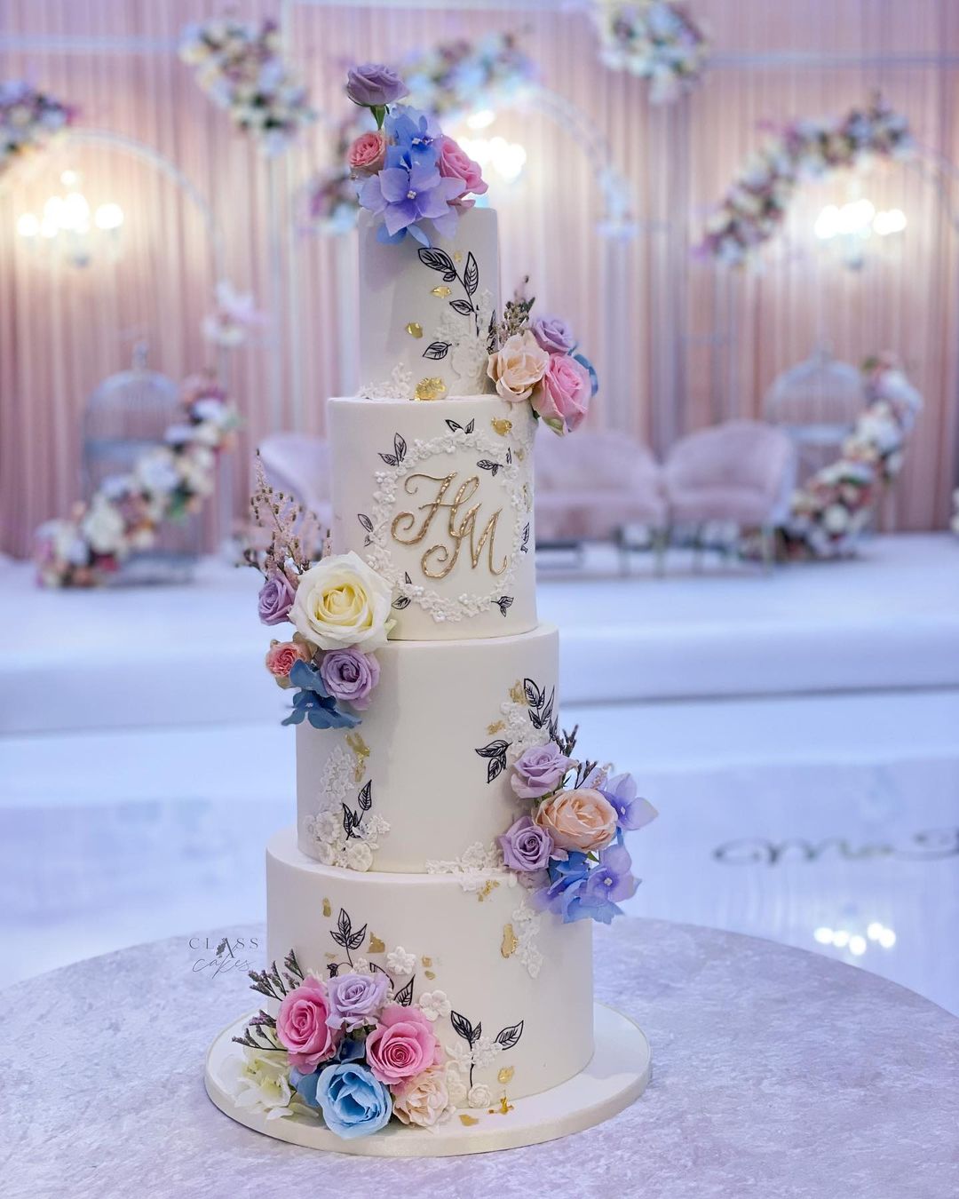 romantic 4 tier big vintage wedding cake classacakes