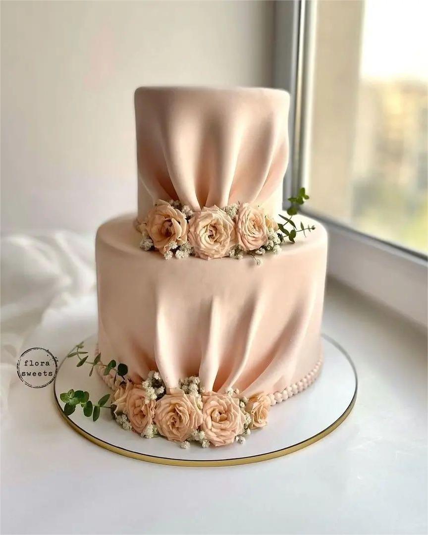 romantic two tier peach wedding cake via taraacakes