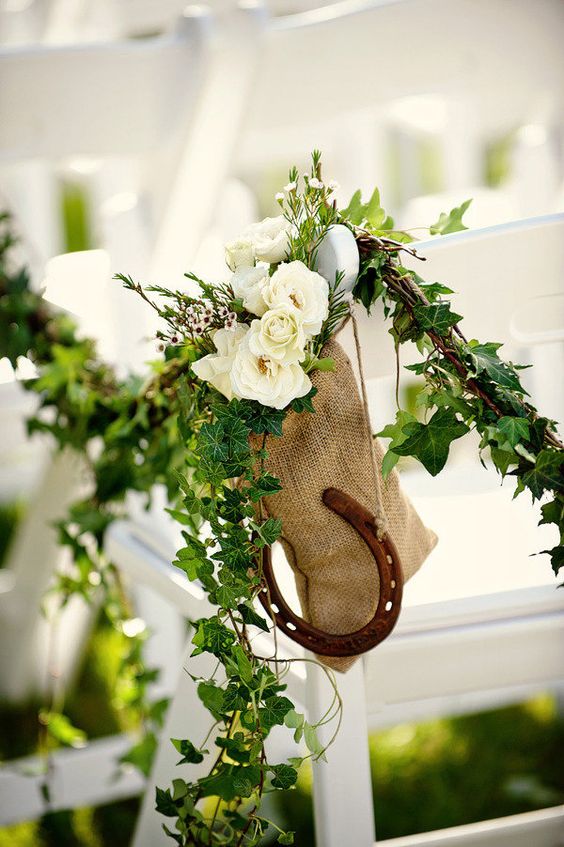 Horse shoe decor for aisle or rain day indoor arch