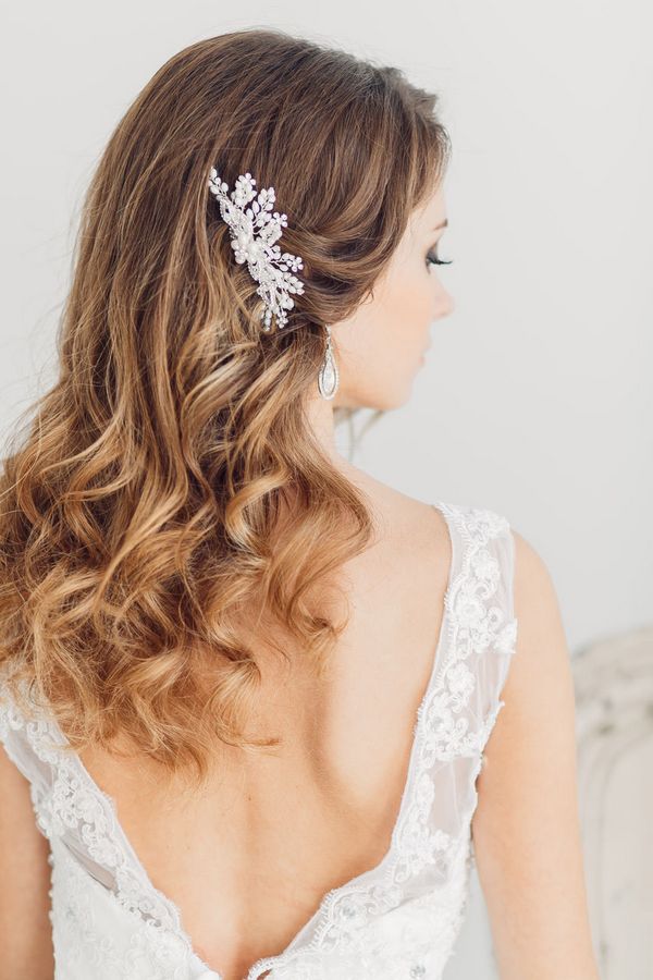 Long Wedding Hairstyles and Bridal Updo Hairstyles for Long Hair from elstile-spb 13