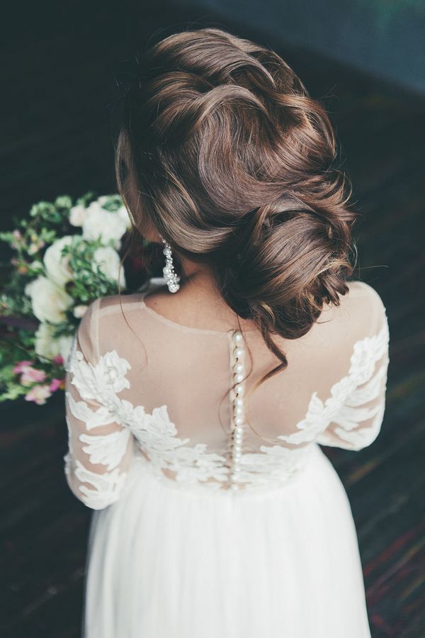 Long Wedding Hairstyles and Bridal Updo Hairstyles for Long Hair from elstile-spb 15