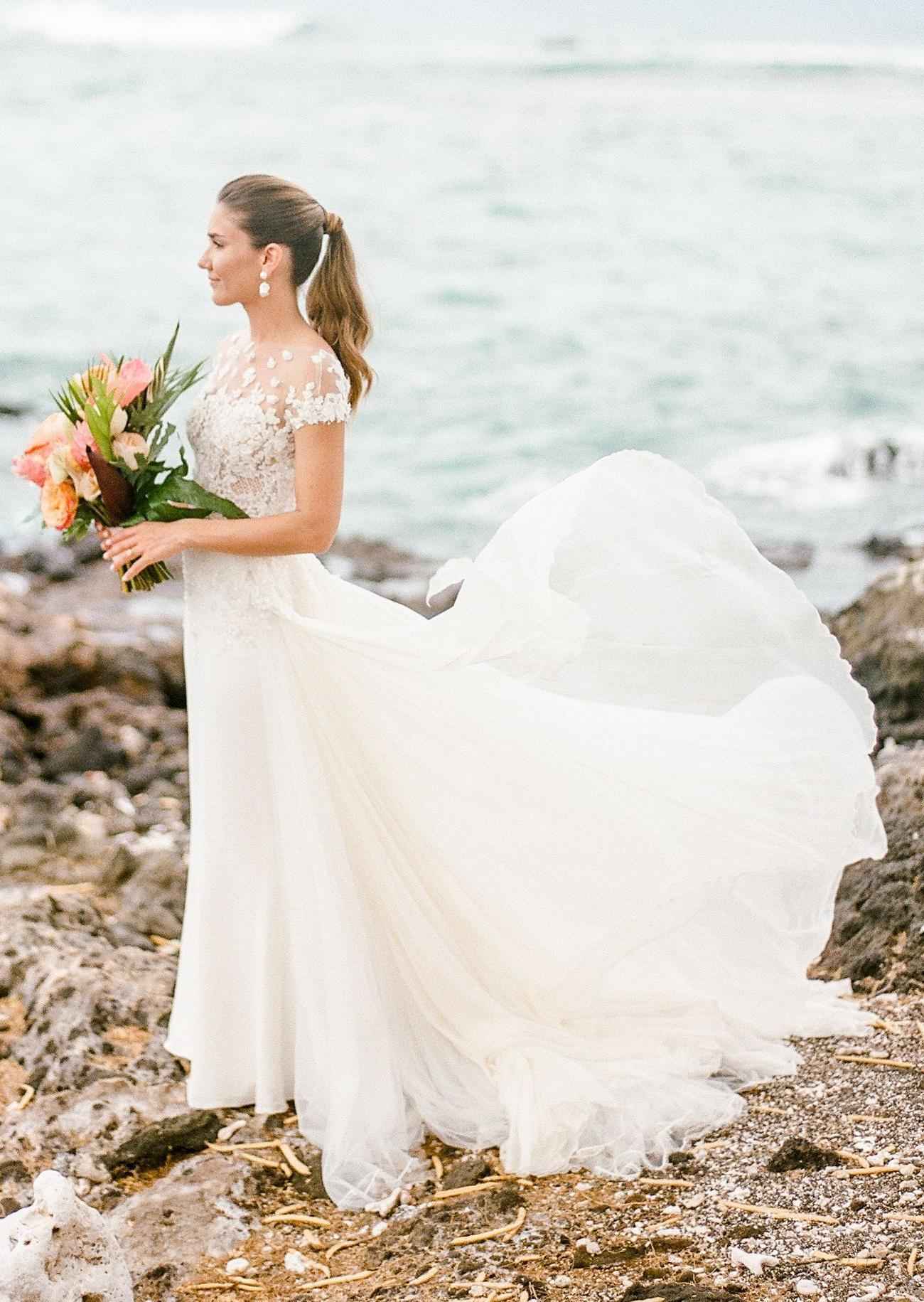 beach wedding dresses with lace cap sleeves