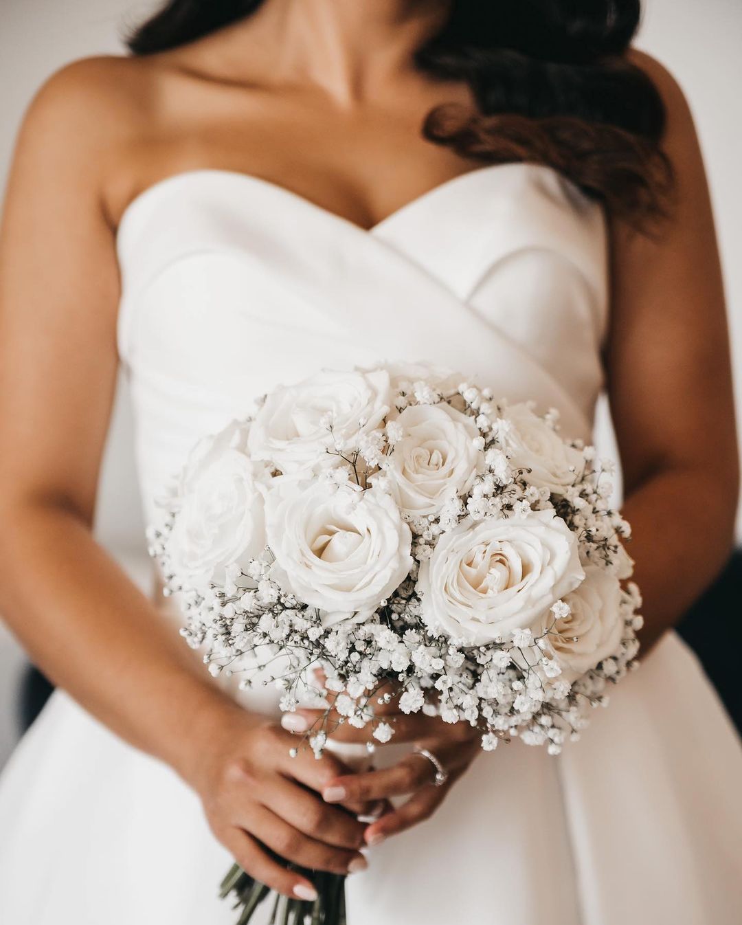 white roses and babys breath wedding bouquet via whitelilycouture