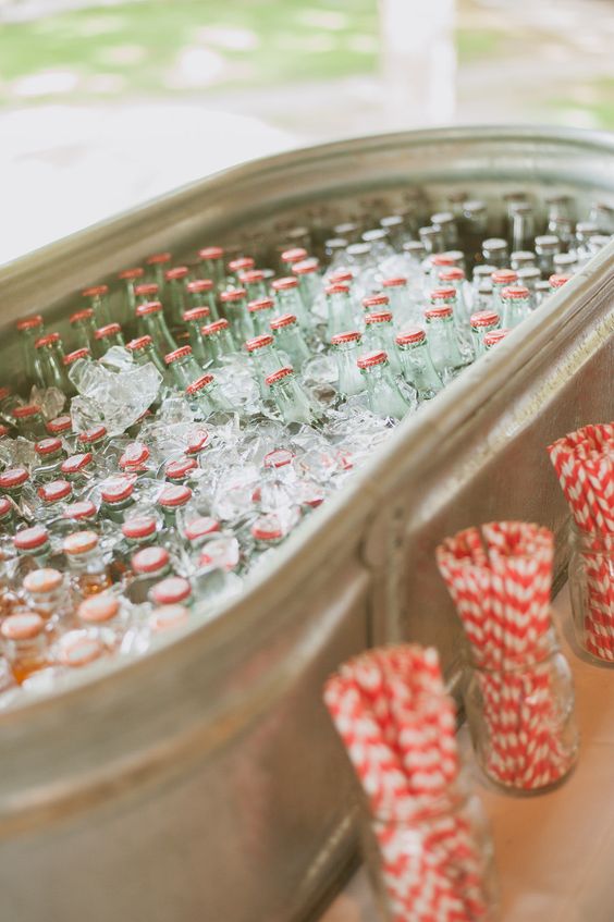 big zinc tubs wedding drink bar