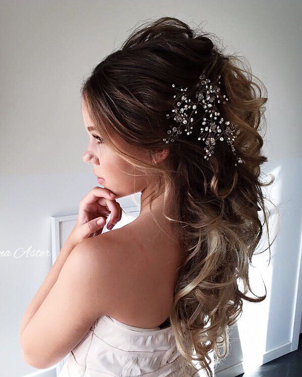 Ulyana Aster Long Bridal Hairstyles for Wedding_08 ❤ See More: http://www.deerpearlflowers.com/long-wedding-hairstyleswe-absolutely-adore/