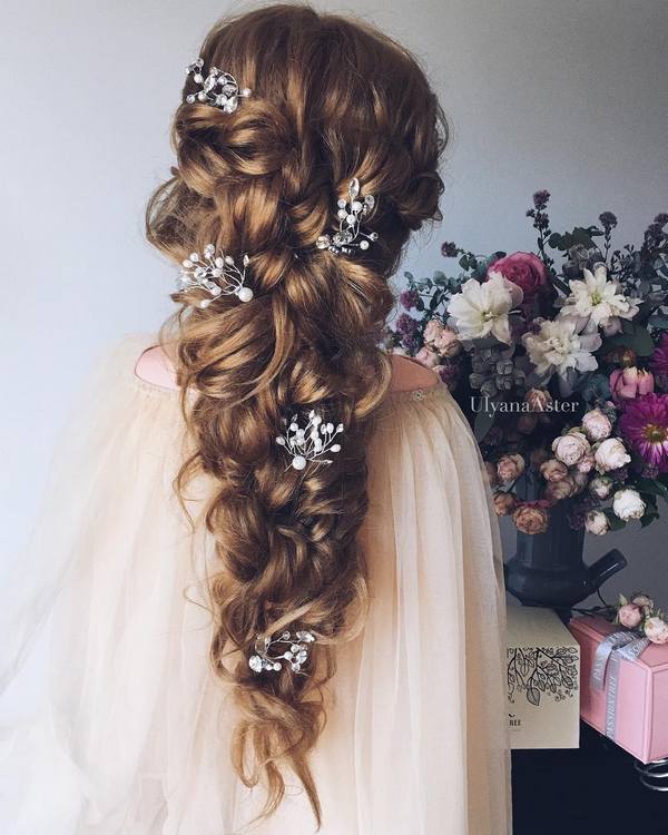 Ulyana Aster Long Bridal Hairstyles for Wedding_16 ❤ See More: http://www.deerpearlflowers.com/long-wedding-hairstyleswe-absolutely-adore/