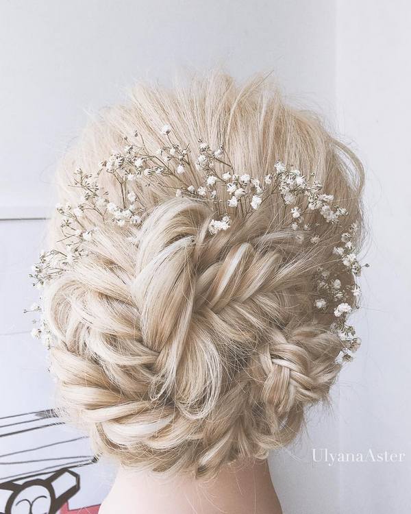 Ulyana Aster Romantic Long Bridal Wedding Hairstyles_23 ❤ See more: http://www.deerpearlflowers.com/romantic-bridal-wedding-hairstyles/
