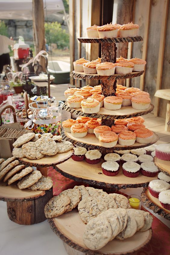 25 Amazing Rustic Wedding Cupcake & Stands 13 awesome wedding cupcake display idea