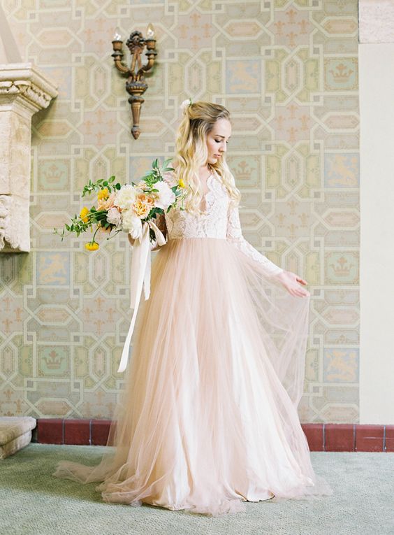 Dreamy blush chiffon lace wedding gown via Sara Weir | Deer Pearl Flowers