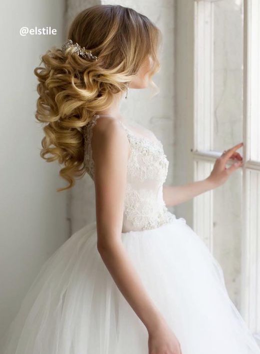 Elstile wedding hairstyles for long hair 11