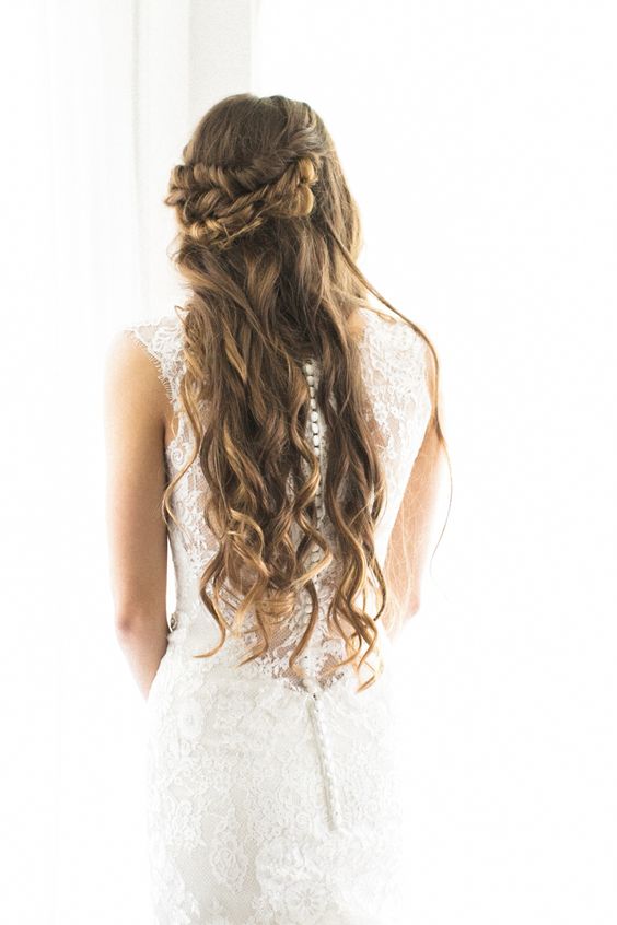 Half-up bridal fishtail hairstyle via Elate Photo