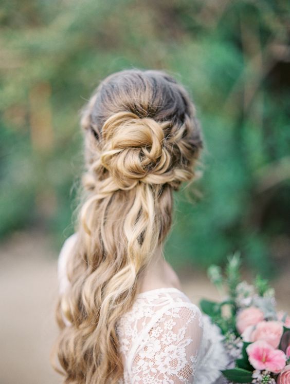 Long Hair – Romantic Half Up Hairstyle