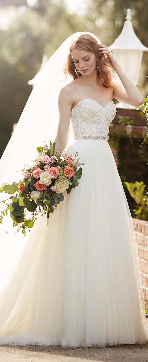 Martina Liana Spring 2016 Aline Sweetheart Wedding Dress