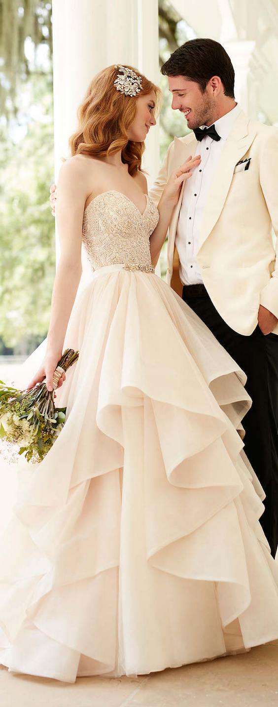 Martina Liana Spring 2016 Sweetheart Wedding Dress